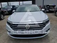 2019 Volkswagen Jetta фото