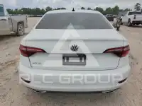2019 Volkswagen Jetta фото