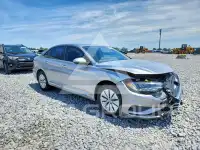 2019 Volkswagen Jetta фото