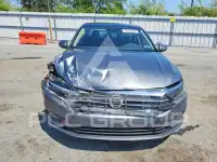 2019 Volkswagen Jetta фото