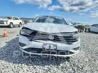 2019 Volkswagen Jetta фото