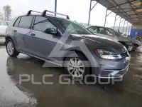 2019 Volkswagen GOLF photo