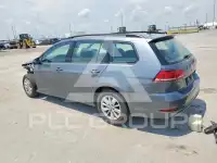 2019 Volkswagen GOLF photo