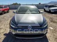 2019 Volkswagen GOLF photo