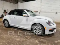 2019 Volkswagen BEETLE фото
