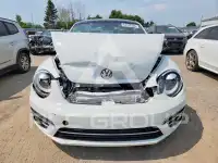 2019 Volkswagen BEETLE photo
