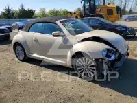 2019 Volkswagen BEETLE photo