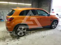 2020 Mitsubishi OUTLANDER photo