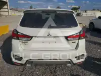 2020 Mitsubishi OUTLANDER photo