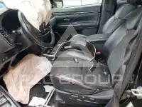 2020 Mitsubishi OUTLANDER фото