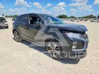 2020 Mitsubishi OUTLANDER photo