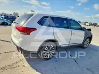 2020 Mitsubishi OUTLANDER photo