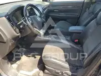 2020 Mitsubishi OUTLANDER photo