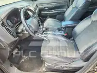 2020 Mitsubishi OUTLANDER photo