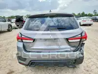 2020 Mitsubishi OUTLANDER photo