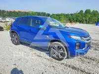 2020 Mitsubishi OUTLANDER photo