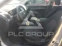 2020 Mitsubishi OUTLANDER photo