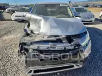 2020 Mitsubishi OUTLANDER photo