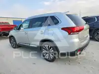 2020 Mitsubishi OUTLANDER photo