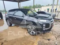 2020 Mitsubishi OUTLANDER photo