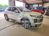 2020 Mitsubishi OUTLANDER фото
