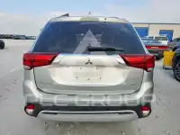 2020 Mitsubishi OUTLANDER photo