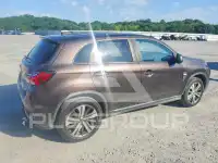 2020 Mitsubishi OUTLANDER photo