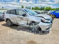 2020 Mitsubishi OUTLANDER photo