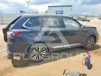 2020 Mitsubishi OUTLANDER photo