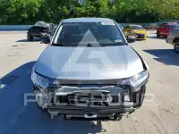 2020 Mitsubishi OUTLANDER photo