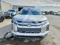 2020 Mitsubishi OUTLANDER фото
