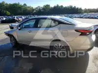 2020 Nissan VERSA фото