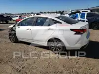 2020 Nissan VERSA фото