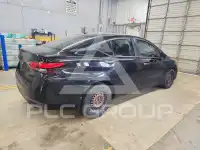2020 Nissan VERSA фото