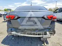2020 Nissan VERSA фото