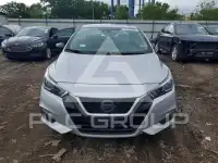 2020 Nissan VERSA фото