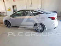 2020 Nissan VERSA фото