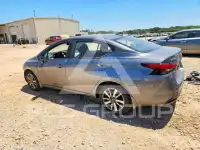 2020 Nissan VERSA фото