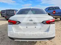 2020 Nissan VERSA фото