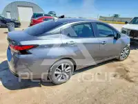 2020 Nissan VERSA фото