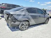 2020 Nissan VERSA фото