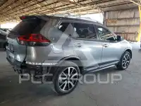 2020 Nissan ROGUE photo