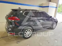 2020 Nissan ROGUE photo