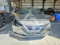 2020 Nissan LEAF photo