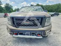 2020 Nissan TITAN photo