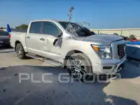 2020 Nissan TITAN photo