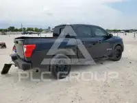2020 Nissan TITAN фото