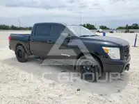 2020 Nissan TITAN фото