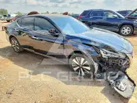2020 Nissan ALTIMA photo