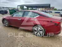 2020 Nissan ALTIMA photo